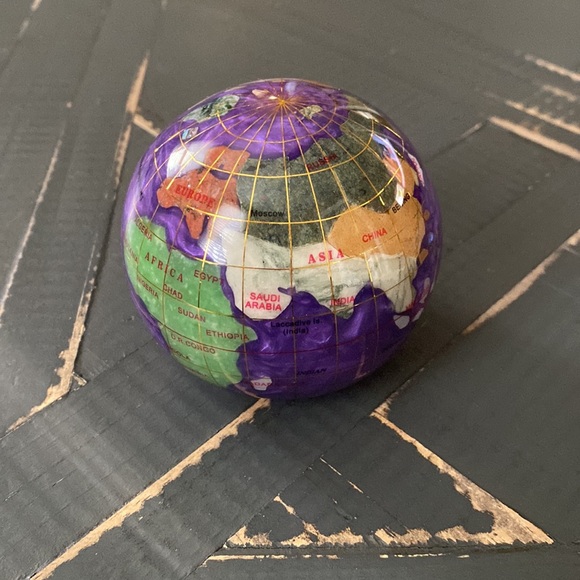 🌎World🌍Globe Paperweight🌏 - Picture 3 of 11